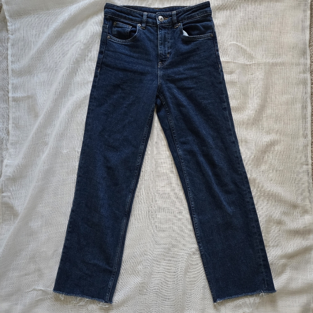 H&M Cropped Wide Leg Jeans size 2 high waisted rise dark blue wash 26 raw hem